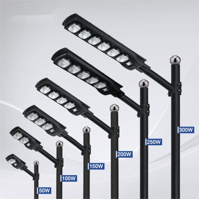 Road Solar Motion Sensor Light Waterpoof IP65 Semua Dalam Satu Lampu Jalan LED Surya Dengan Tiang
